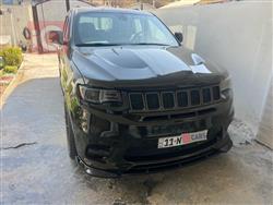 جیپ گراند شیرۆکی